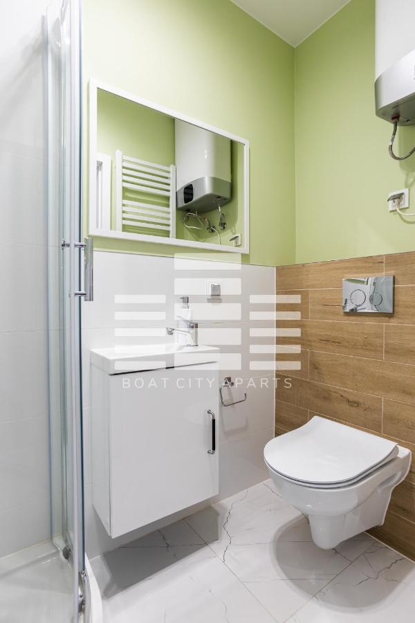 Boat City Aparts - Dworzec Lodz Fabryczna מראה חיצוני תמונה